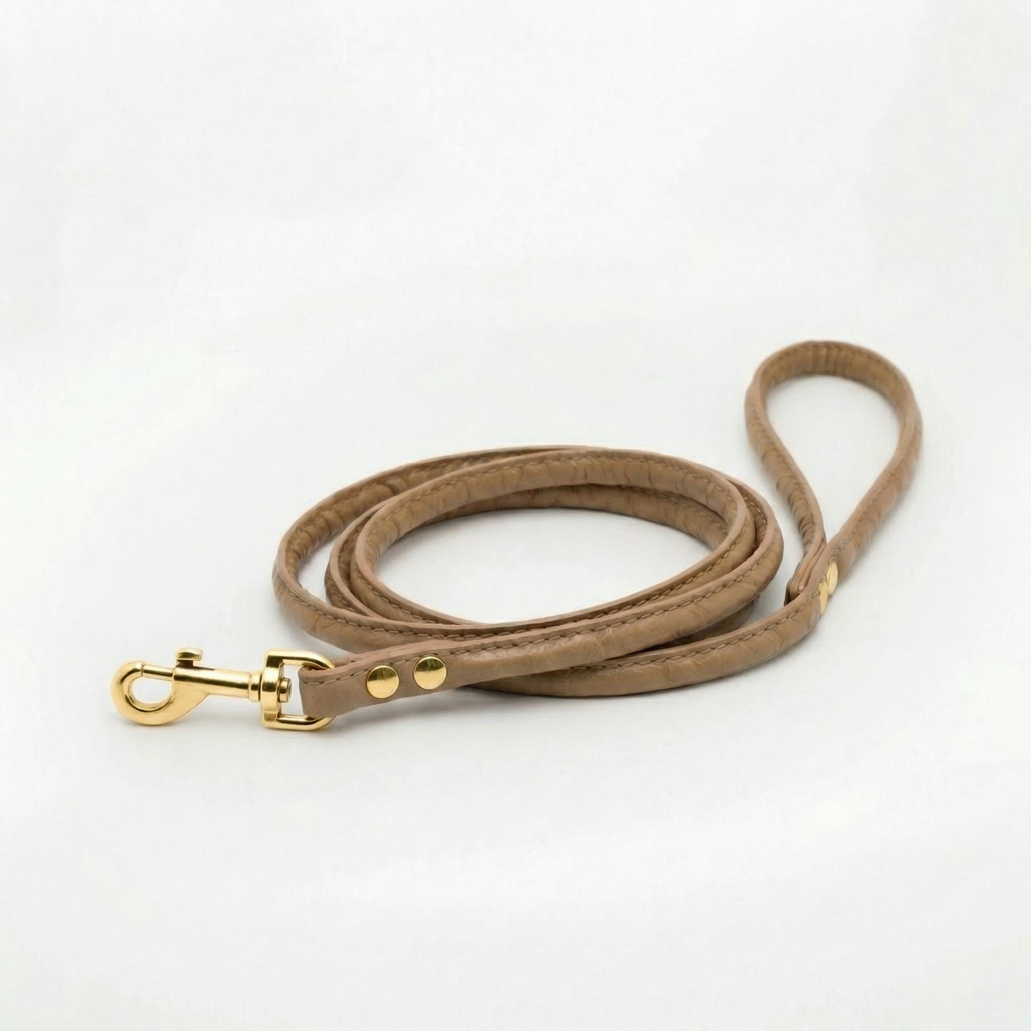 reflective-bronze-dog-lead-medium-gold.png